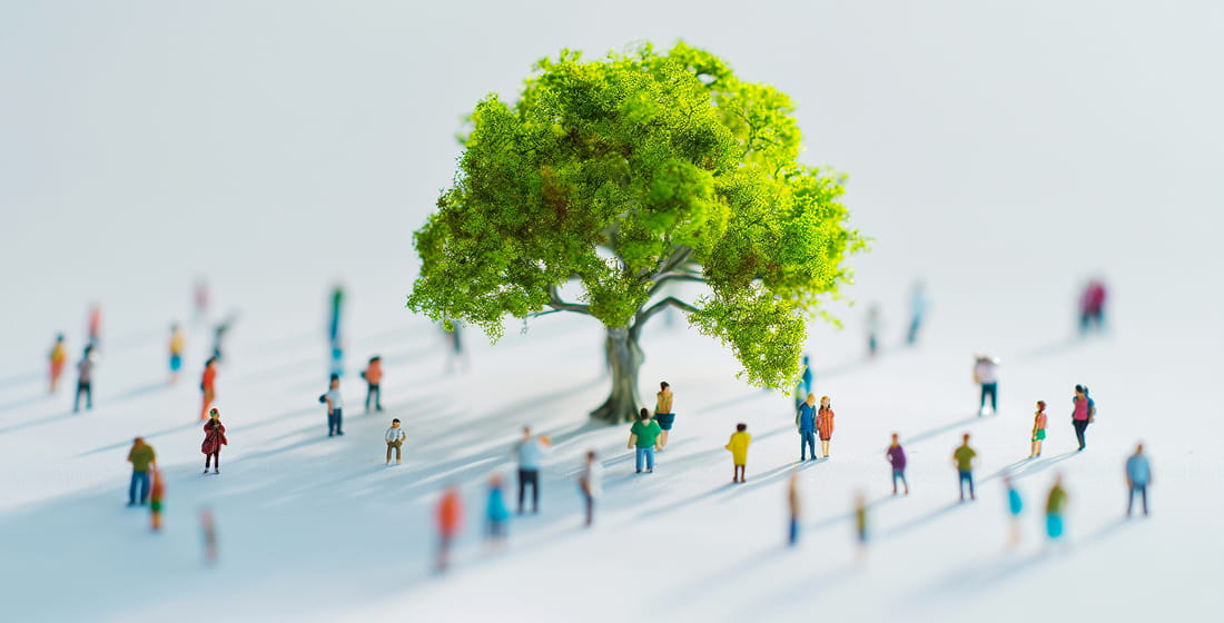 人々が集まる様子を表現したイラスト